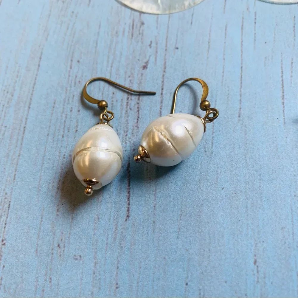 Shell and Pearl Earring Bundle‎ - Picture 4 of 5